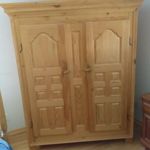 armoire a multiple panneaux