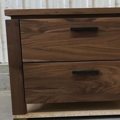 Table chevet Noyer