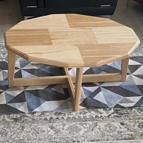 Table basse avec moulures a petits cadres